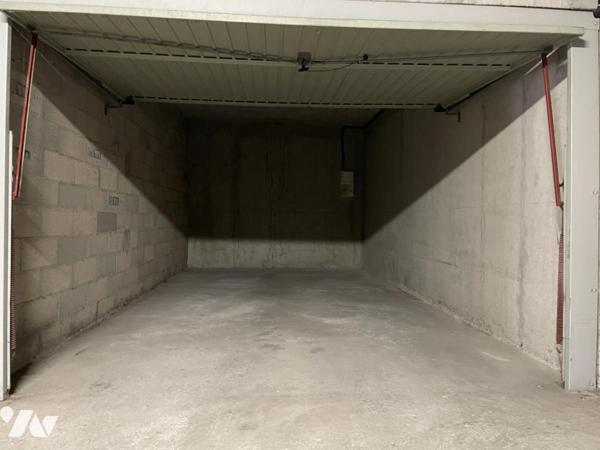 Appartement traversant T3 avec terrasse cave et garage