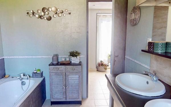 Maison à vendre    5 pièces •  Plouray