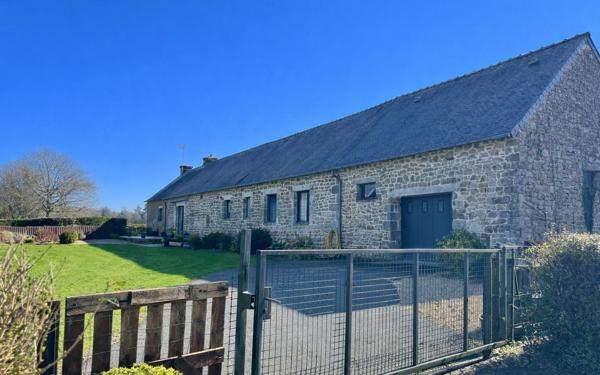 Maison à vendre    5 pièces •  Plouray