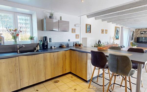 Maison à vendre    5 pièces •  Plouray