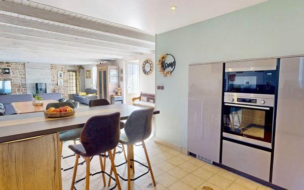 Maison à vendre    5 pièces •  Plouray