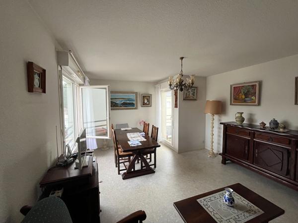Charmant appartement 3 pièces à vendre à Talence  Parc Peixotto- Dernier étage avec balcon et parking
