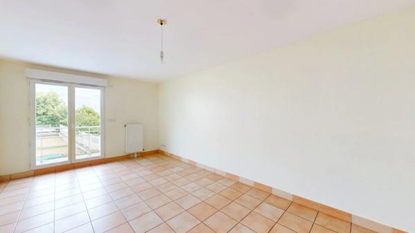 Location                                                      Appartement
                        
                     3 pièces                      68 m2                     à Chartres