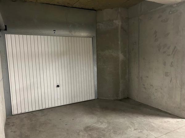 Location                                                      Appartement
                        
                     3 pièces                      68 m2                     à Chartres