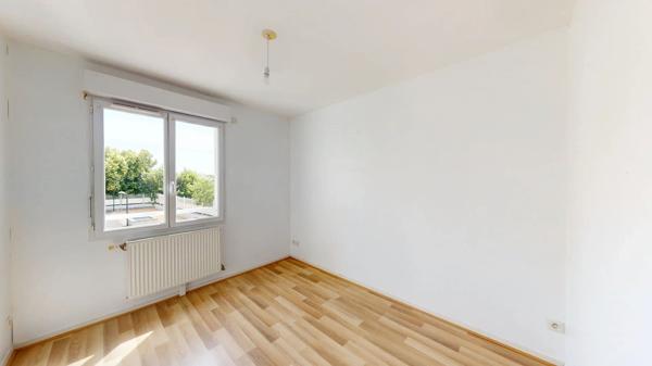 Location                                                      Appartement
                        
                     3 pièces                      68 m2                     à Chartres