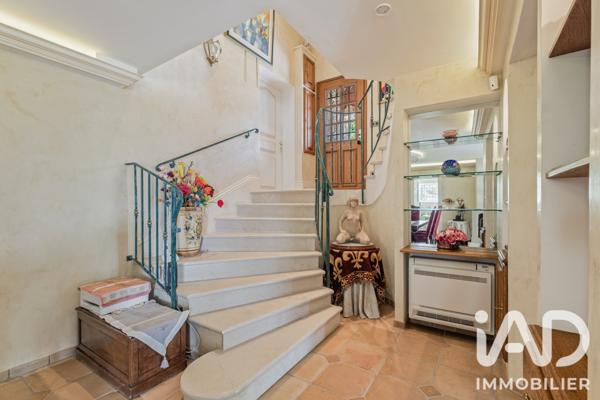 Maison à vendre 6 pièces 175 m² Vence