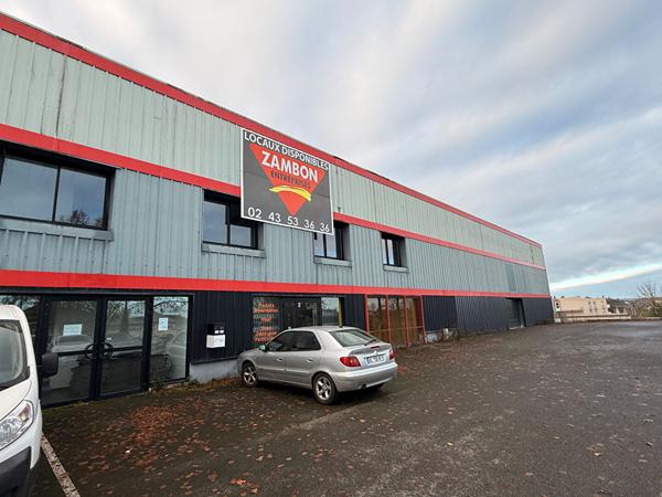 Local d'activité avec show room , Laval Local d'activité avec show room , Laval