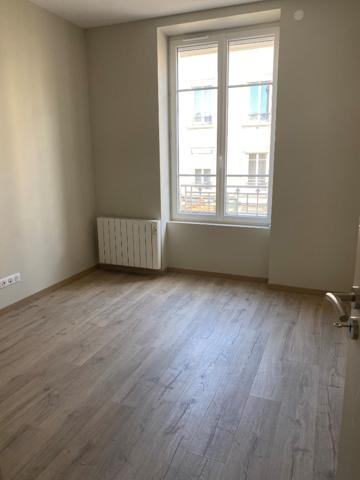 LOCATION T3 OULLINS , Oullins LOCATION T3 OULLINS , Oullins