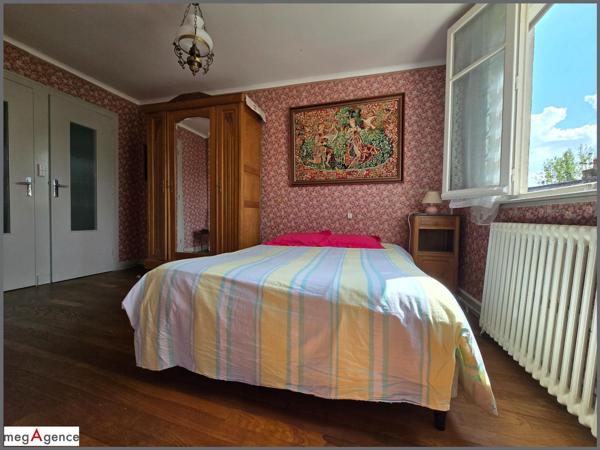 Maison à ERNEE, 53500 - 6 pièces 105m²