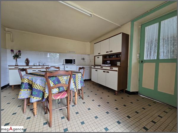 Maison à ERNEE, 53500 - 6 pièces 105m²