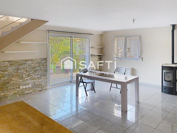 Villa 140m² avec garage sur 500m² de terrain à Taradeau (83460)