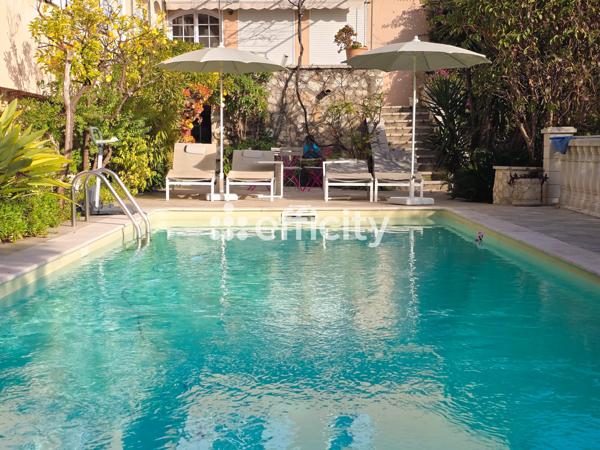 Maison 6 pièces - 250 m² Bien prestige