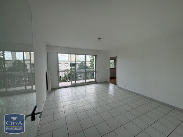 Appartement à louer 4 pièces 85.8m²