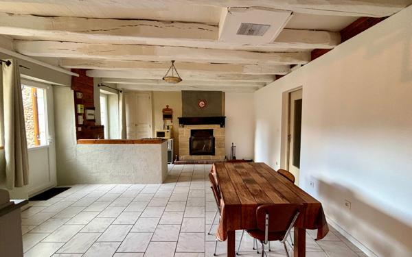 Maison à vendre    2 pièces •  Nalliers