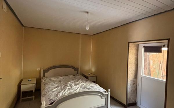 Maison à vendre    2 pièces •  Nalliers