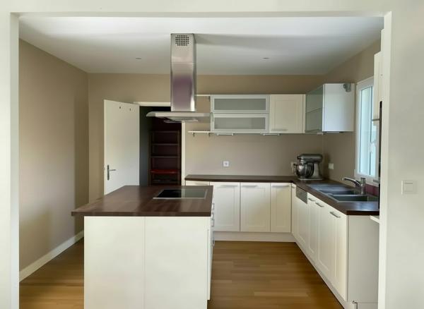 Belle maison contemporaine à St Cyr sur Loire