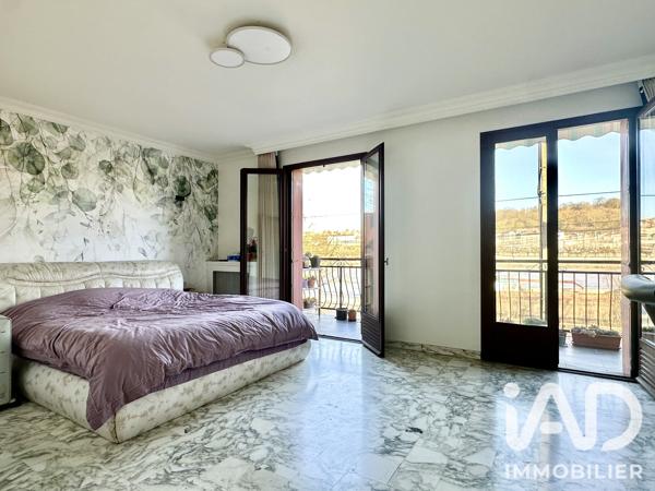 Maison à vendre 8 pièces 161,45 m² Villeneuve-le-Roi