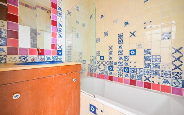 Appartement à vendre    4 pièces • 72 m2 Paris 4