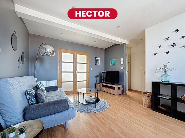 HECTOR - Appartement T2 de 38.2 m2 traversant - St Michel/République