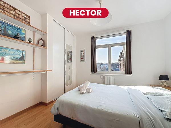 HECTOR - Appartement T2 de 38.2 m2 traversant - St Michel/République