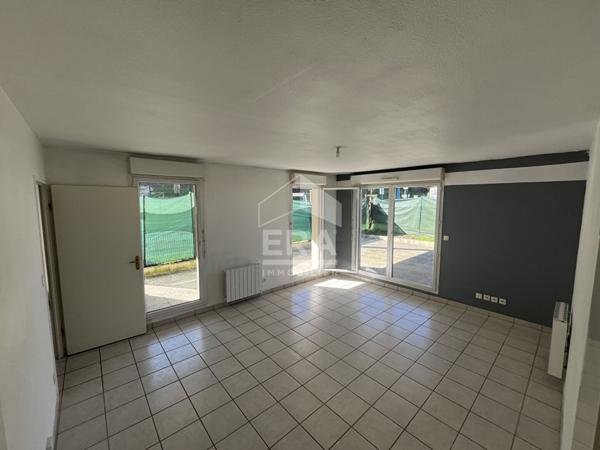 Appartement à vendre T2 52m² avec terrasse et 2 place de parking à Canteleu limite Déville-lès-Rouen