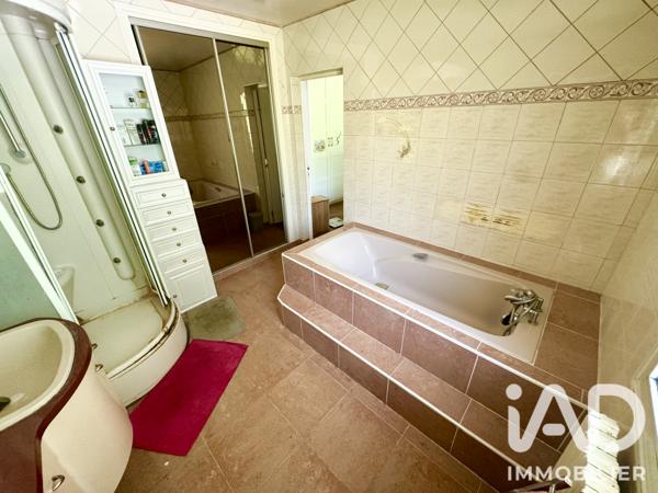 Maison à vendre 7 pièces 195 m² Orléans