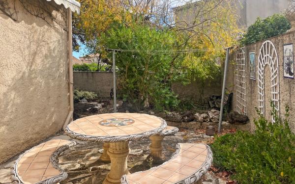 Maison à vendre    5 pièces •  Marseillan