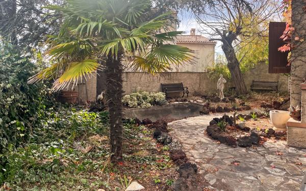 Maison à vendre    5 pièces •  Marseillan