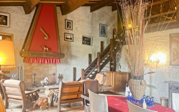 Maison à vendre    5 pièces •  Marseillan