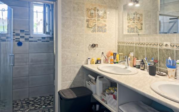 Maison à vendre    4 pièces •  Marseillan