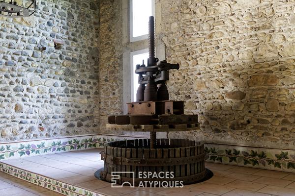 Maison de village : propriété avec 3 logements et verger