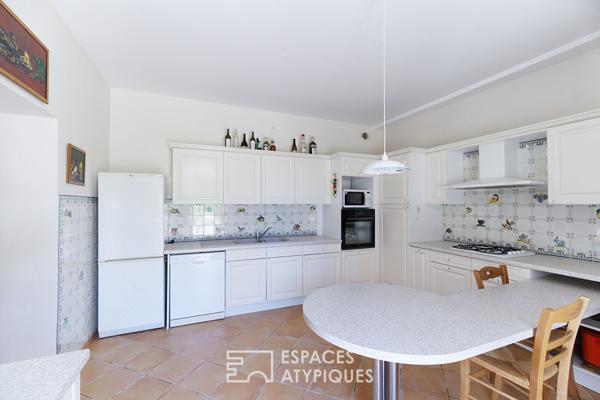 Maison de village : propriété avec 3 logements et verger