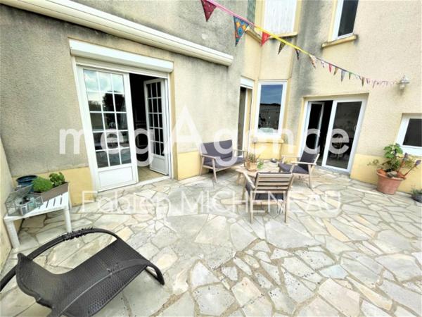 Maison à TREMENTINES, 49340 - 10 pièces 240m²