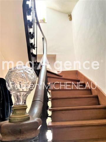 Maison à TREMENTINES, 49340 - 10 pièces 240m²