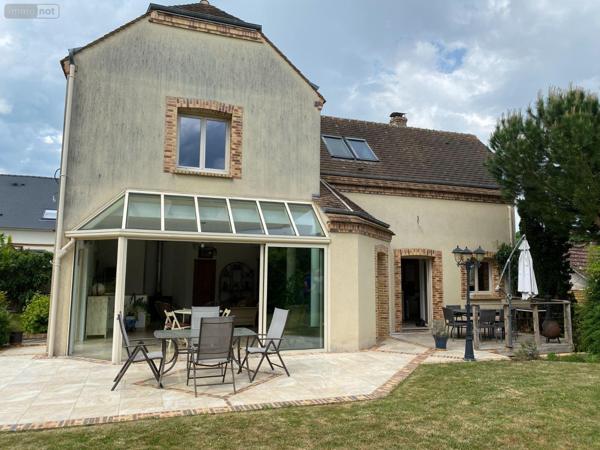 Maison à vendre à Lèves dans l'Eure-et-Loir (28300), ref : 439