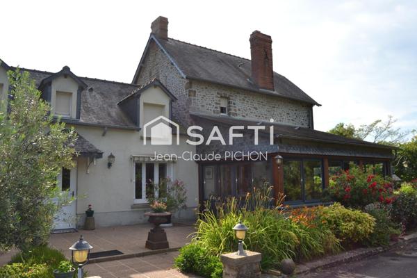 Maison 150 m² avec dépendances sur 9 400 m² de terrain – Ambrières-les-Vallées