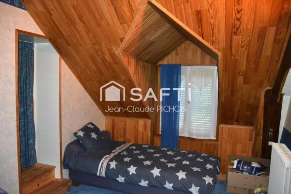 Maison 150 m² avec dépendances sur 9 400 m² de terrain – Ambrières-les-Vallées