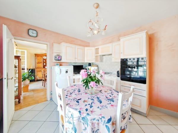 À vendre : Villa avec sous-sol à CHATENOY-EN-BRESSE (71) – 4 chambres, 183 m² habitables terrain de 1728 m²