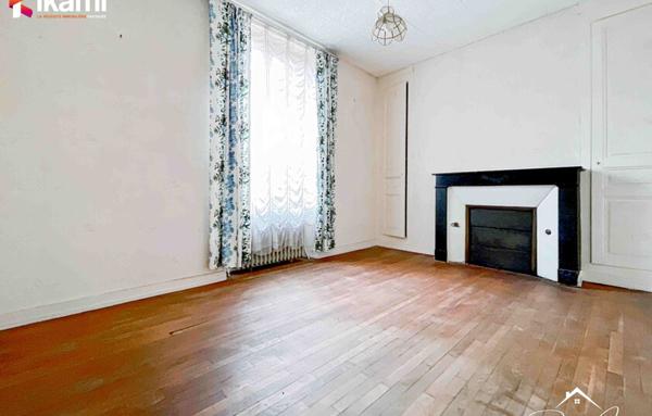 Maison 5 pièces de 120 m2 à Villeneuve l'Archevêque (89190)