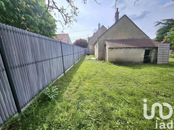 Maison traditionnelle 2 pièces de 50 m² à Sandillon (45640)