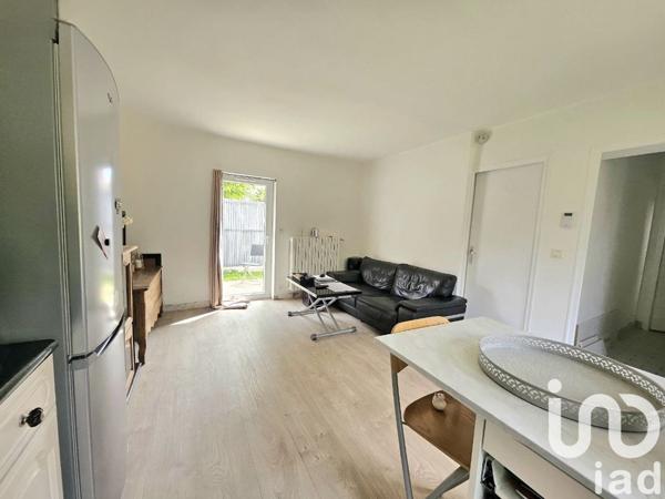 Maison traditionnelle 2 pièces de 50 m² à Sandillon (45640)