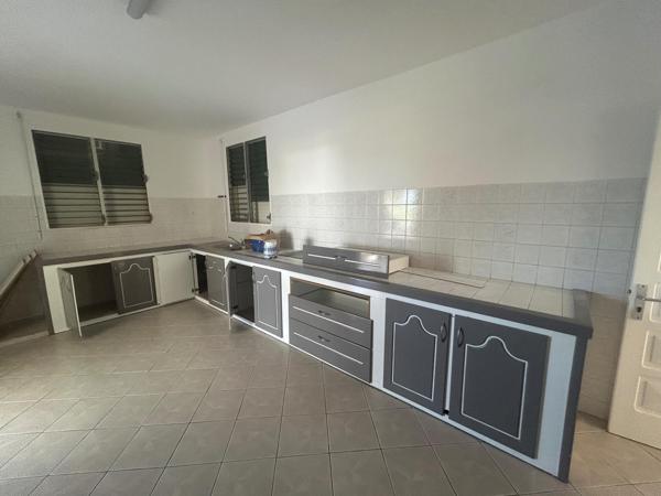 Maison 4 chambres + bureau