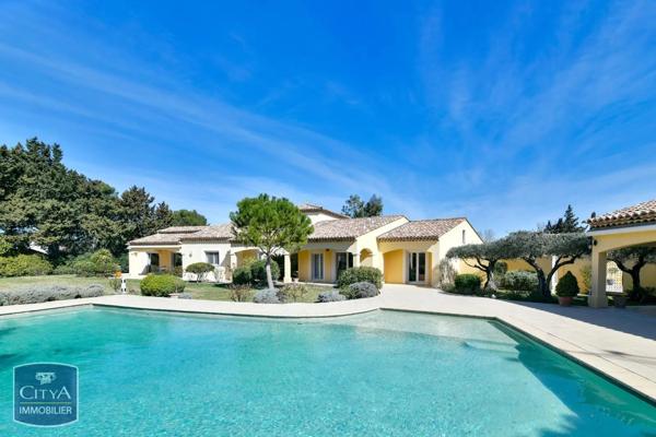 Maison à vendre 8 pièces 240m² Rochefort-du-Gard (30650)