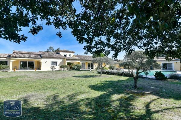 Maison à vendre 8 pièces 240m² Rochefort-du-Gard (30650)