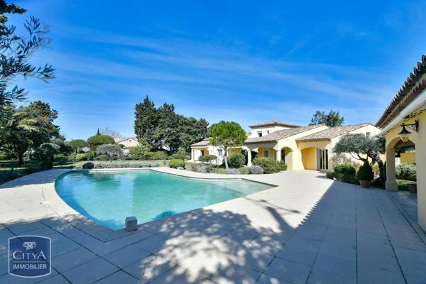 Maison à vendre 8 pièces 240m² Rochefort-du-Gard (30650)