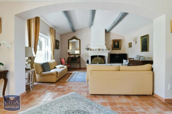 Maison à vendre 8 pièces 240m² Rochefort-du-Gard (30650)