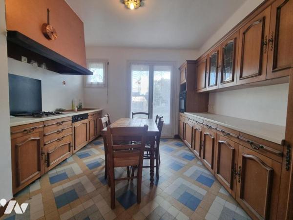 SECTEUR BOULETTERIE MAISON A RENOVER 