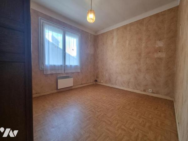 SECTEUR BOULETTERIE MAISON A RENOVER 