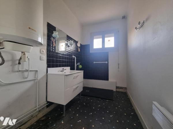 SECTEUR BOULETTERIE MAISON A RENOVER 