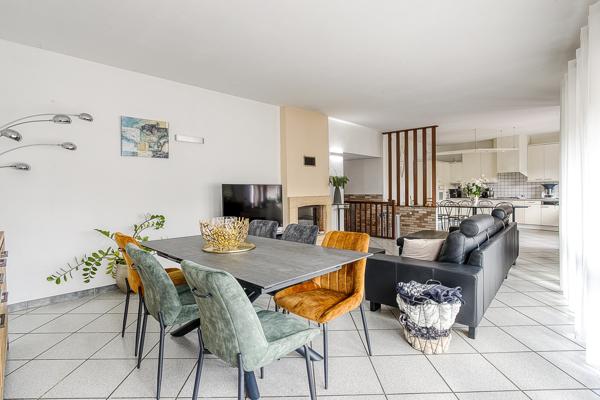 Appartement 5 pièces - 162 m² Exclusivité efficity